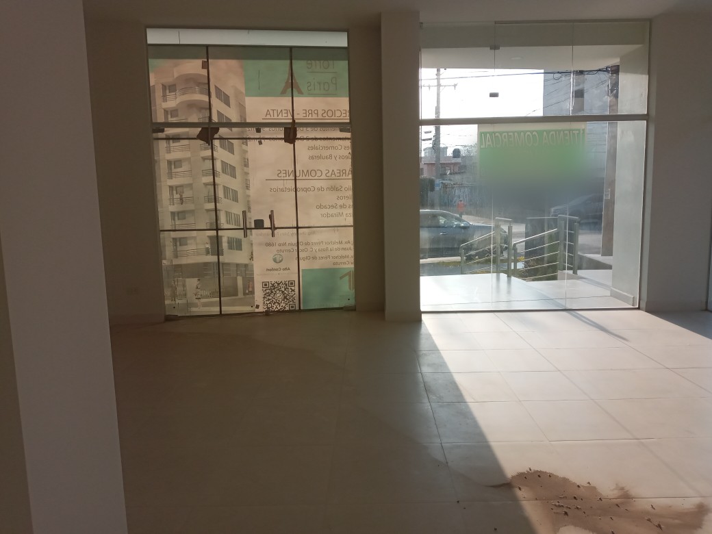 TIENDA COMERCIAL EN VENTA A ESTRENAR