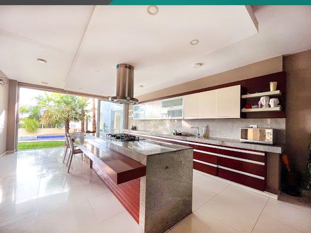 CASA DE LUJO EN VENTA ZONA NORTE