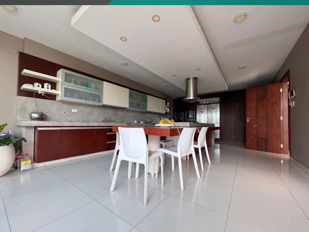 CASA DE LUJO EN VENTA ZONA NORTE