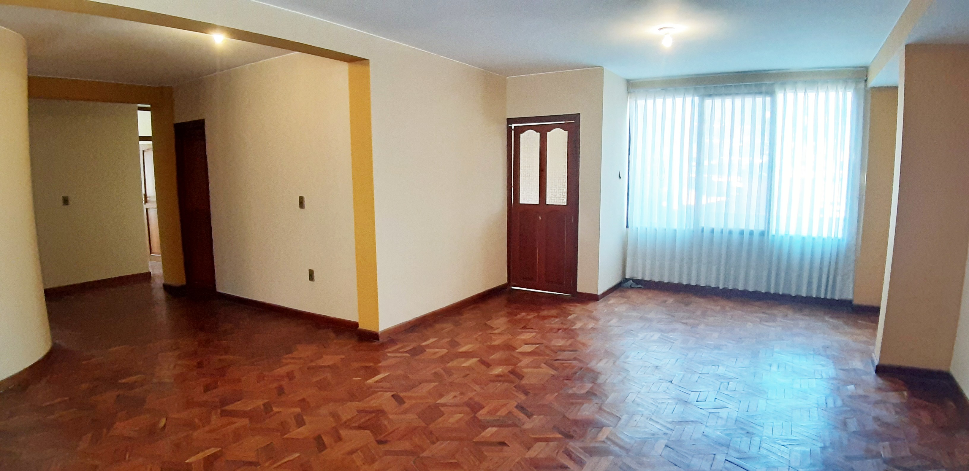 Departamento 3D en Alquiler Miraflores Plaza Villarroel La P