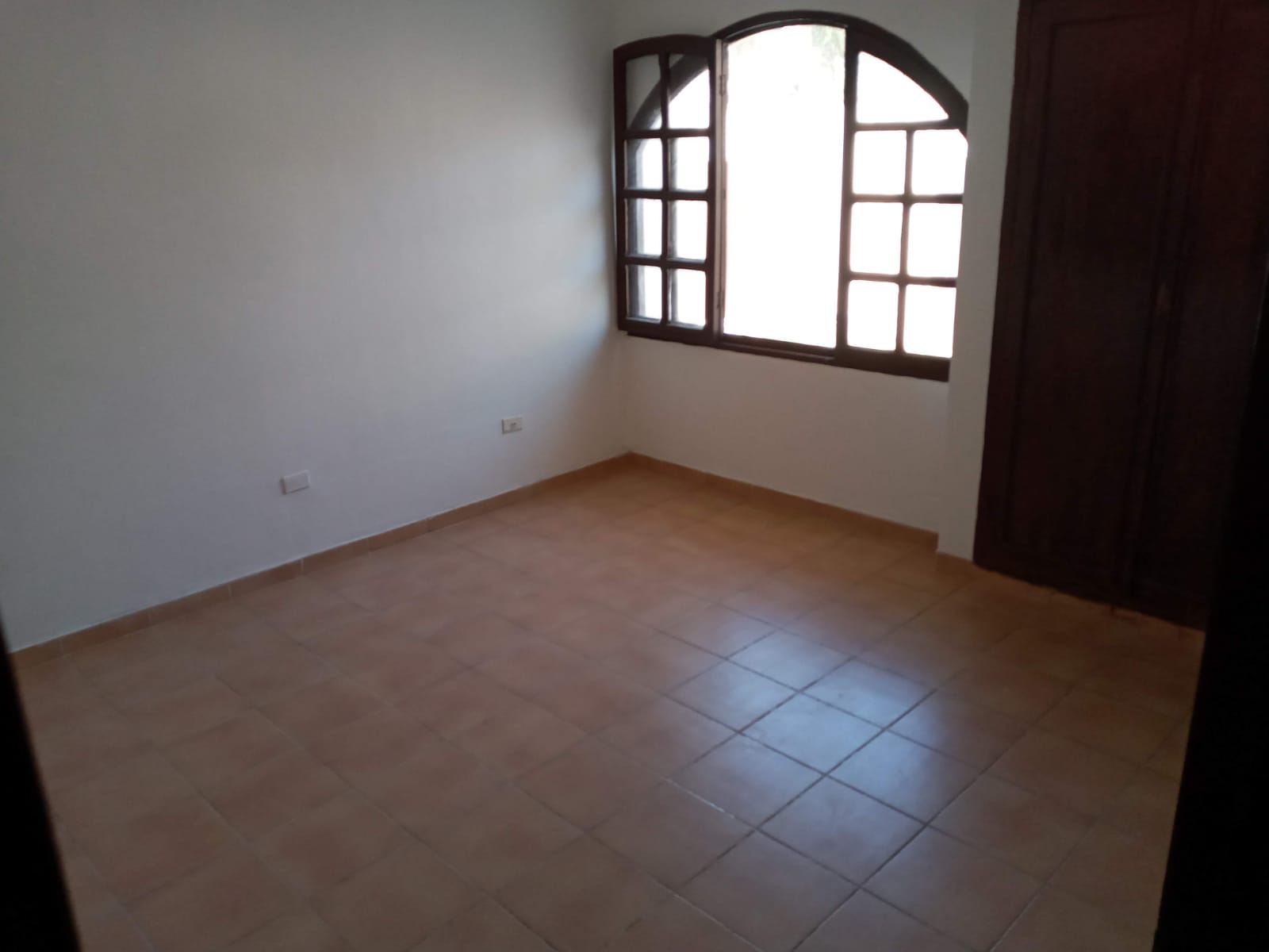 HERMOSA CASA AV ALEMANA 2DO ANILLO