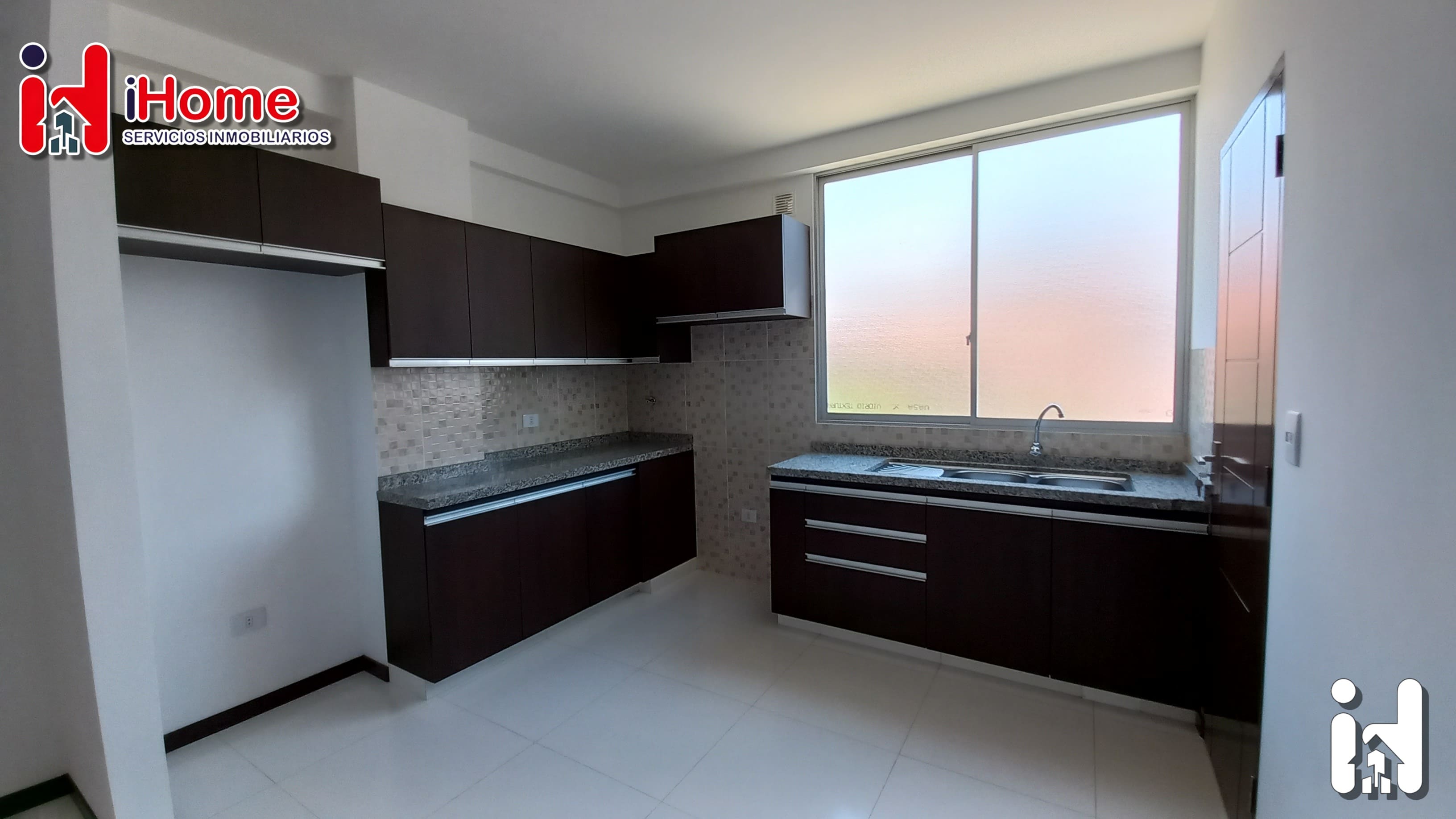 A ESTRENAR Bonito Departamento en Venta Zona la chimba "A"