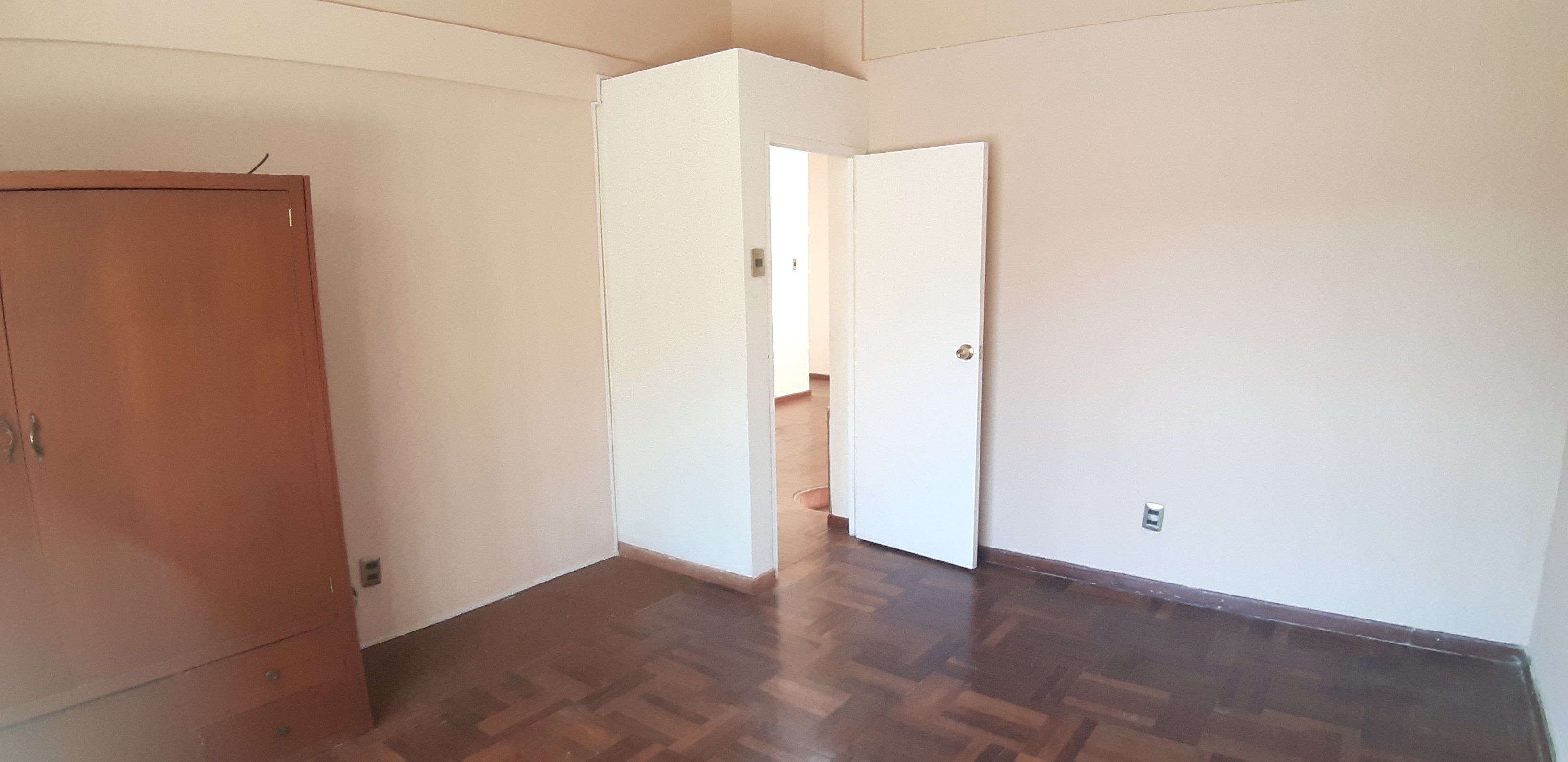 HERMOSA CASA EN ANTICRÉTICO OPCIÓN A VENTA KOANI LA PAZ