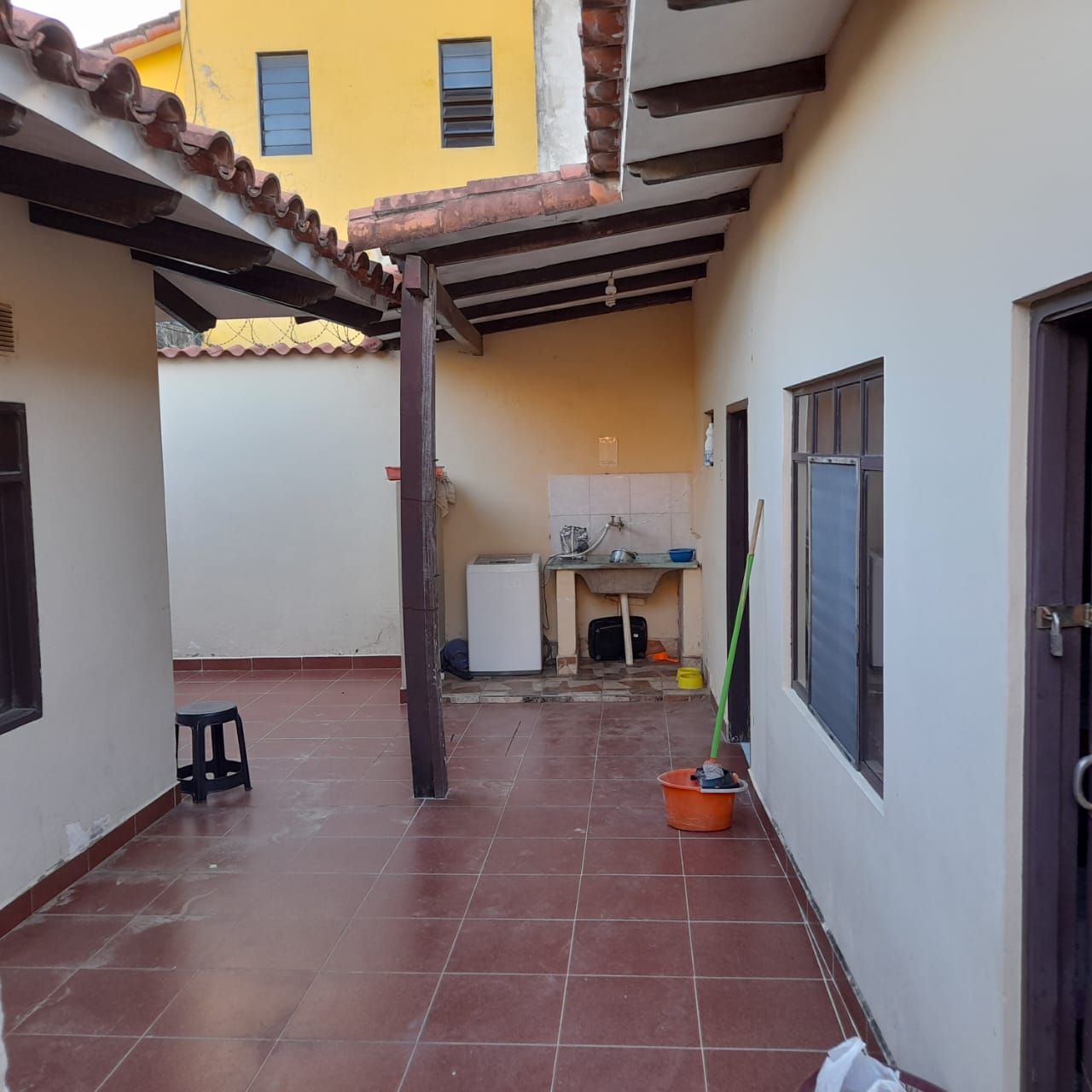 🔴CASA EN ANTICRETICO - 📍Zona  norte radial 26   - 🛏️3 dor
