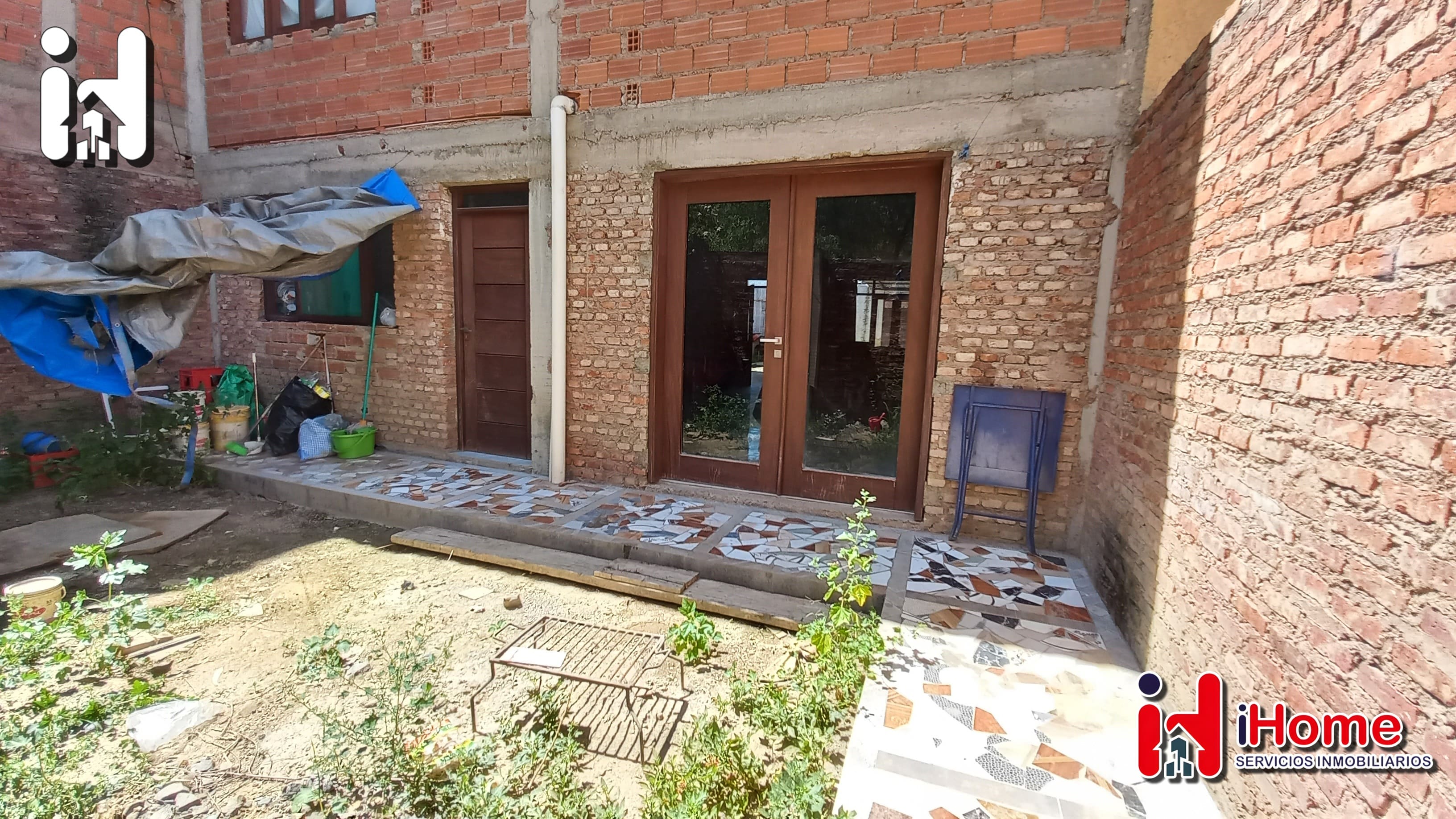 Bonita Casa En Venta en Urb. LAB - Próximo UDABOL km 8 al no