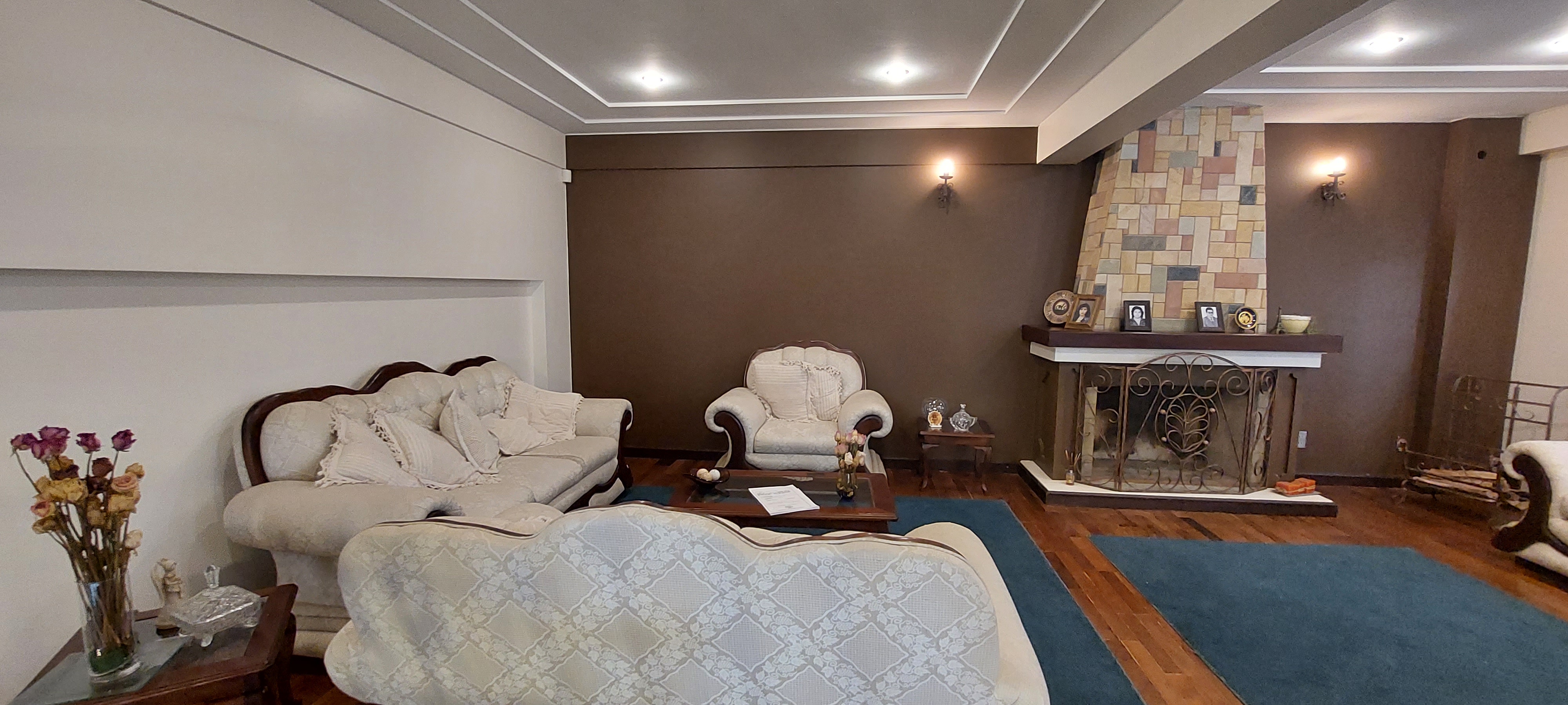 Hermosa, cómoda y amplia Casa en Venta en Irpavi entre c 3y4