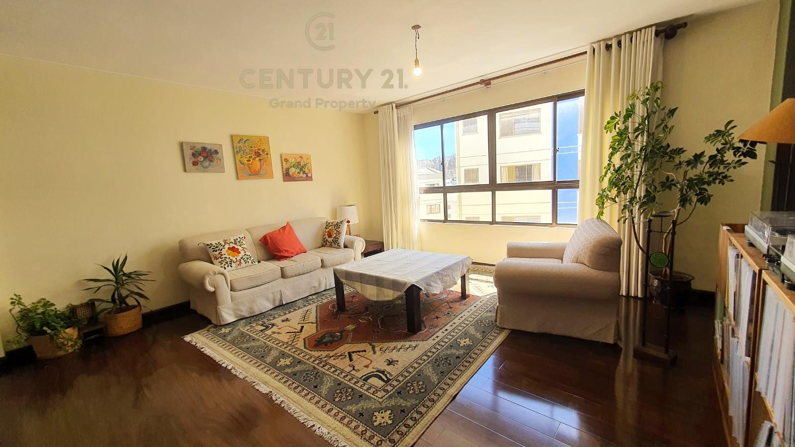 PRECIOSO DEPARTAMENTO EN VENTA - ACHUMANI