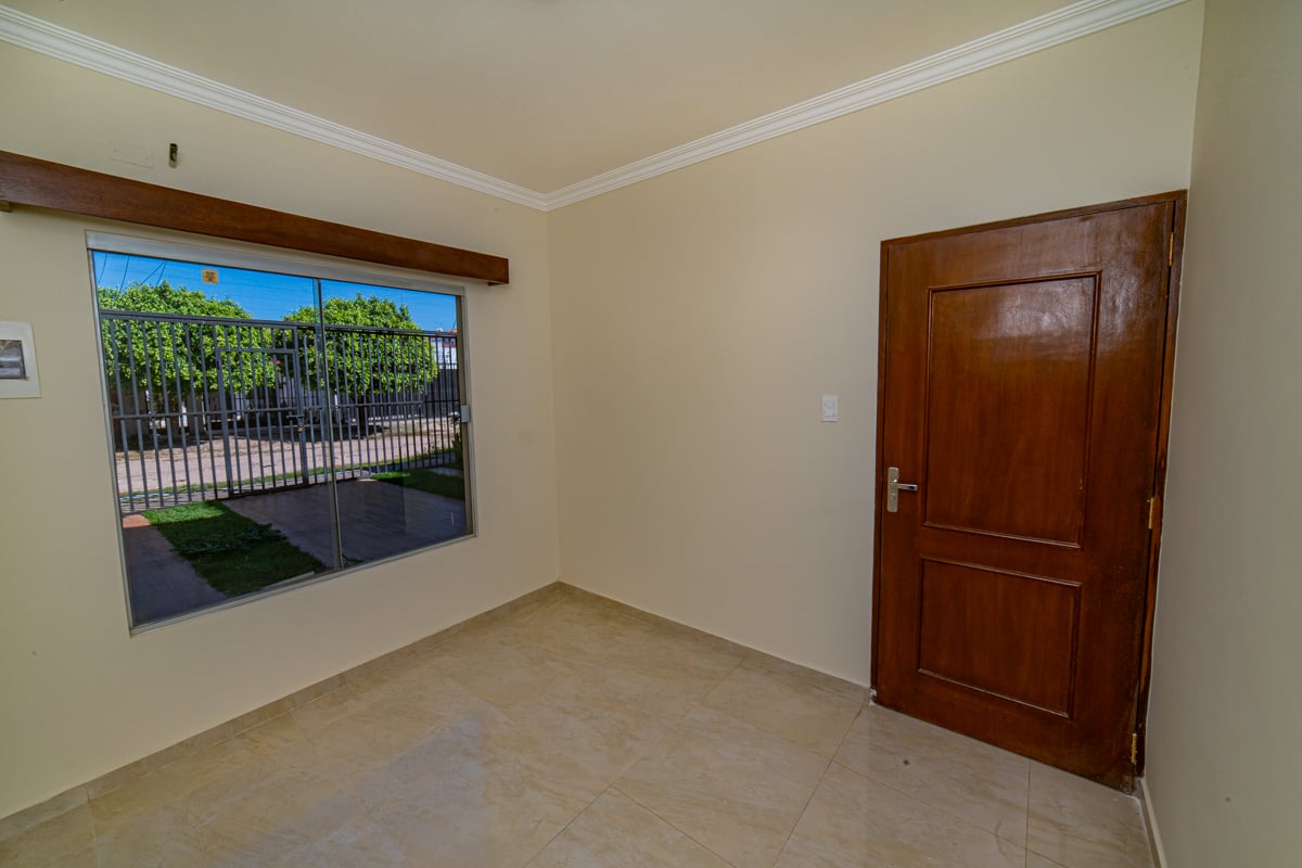 CASA EN VENTA BARRIO UNIVERSITARIO NORTE, AV BENI