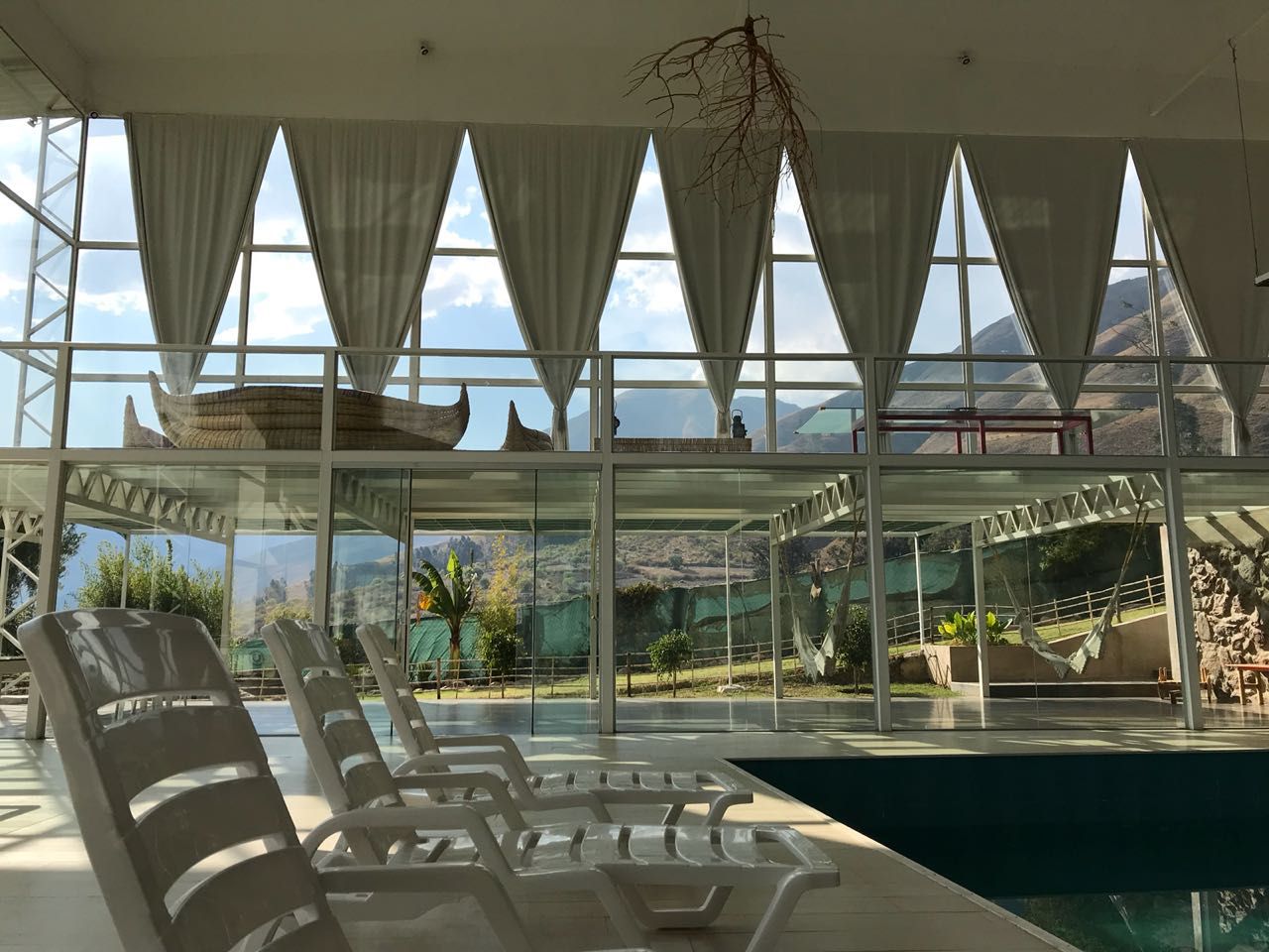 HERMOSA CASA DE LUJO EN TIQUIPAYA, IDEAL PARA HOTEL