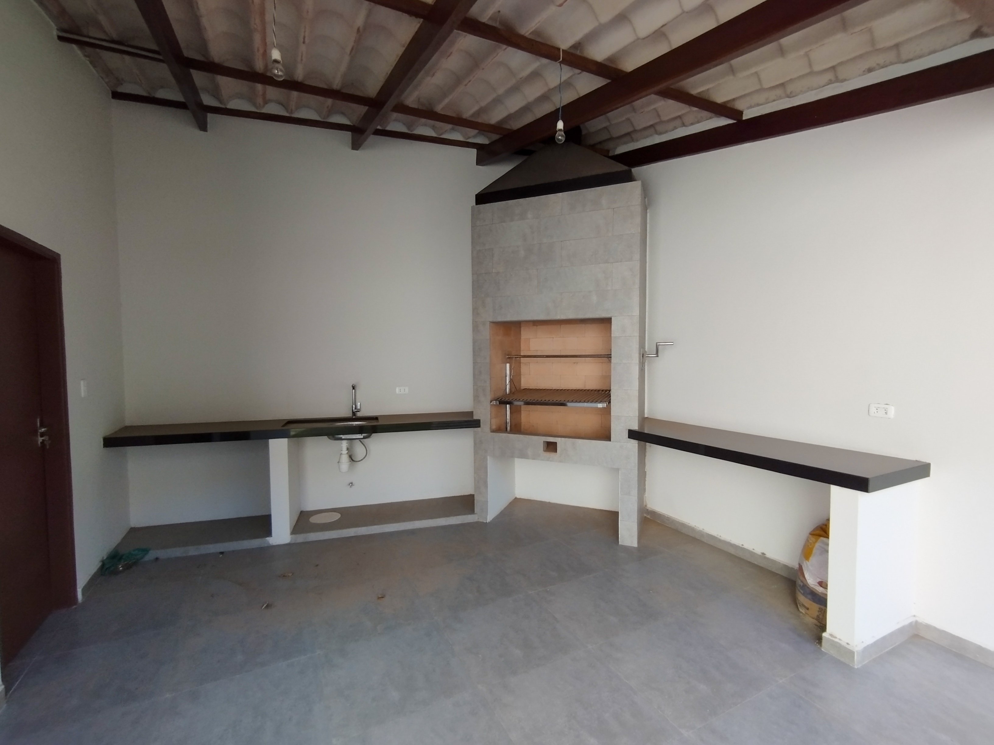 CASA A ESTRENAR DE DOS PLANTAS EN VENTA