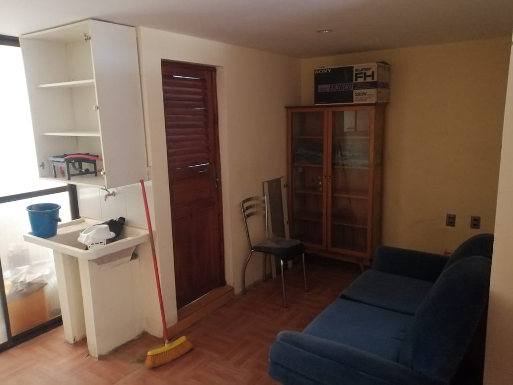 Vendo casa con dos pisos y negocio activo de lavando autos