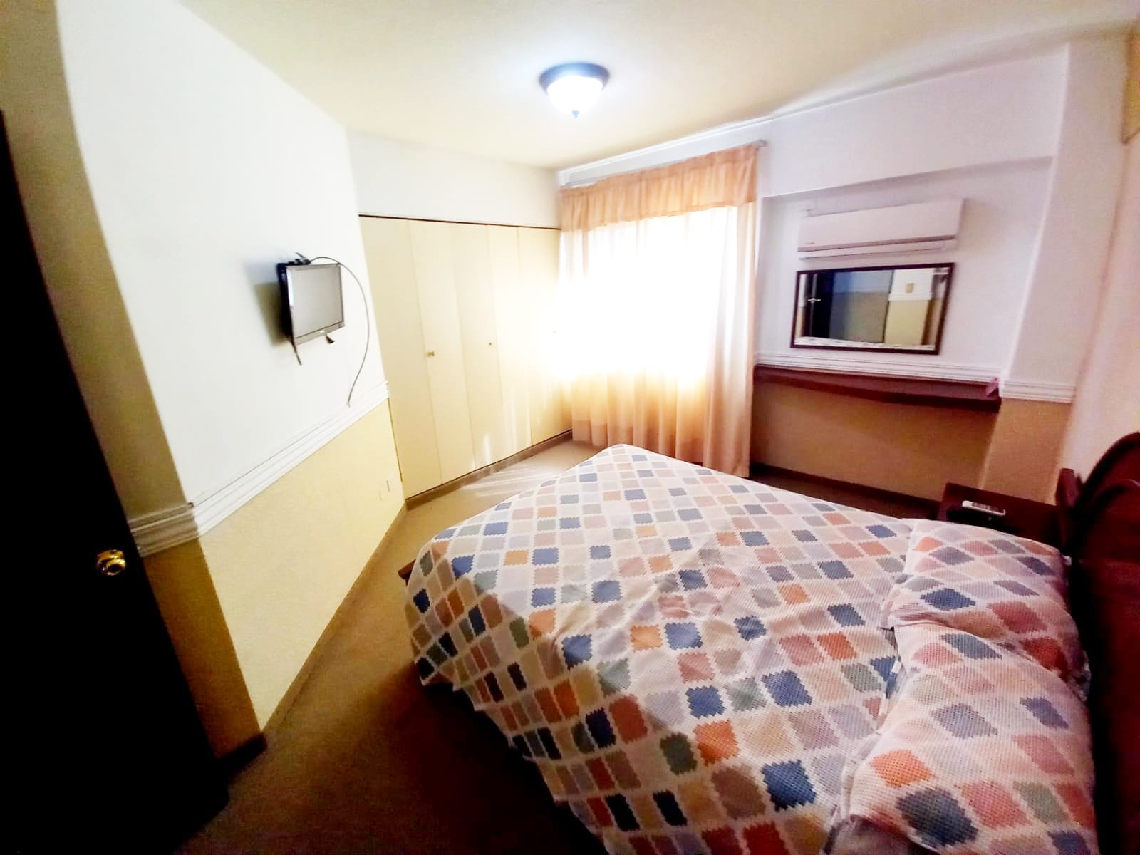 COND. EQUIPETROL NORTE DPTO 1 DORM FULL AMOBLADO EN VENTA