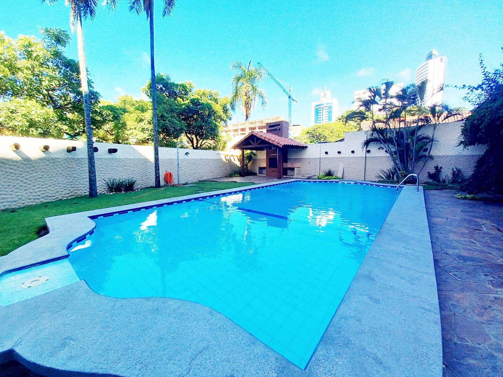 COND. EQUIPETROL NORTE DPTO 1 DORM FULL AMOBLADO EN VENTA