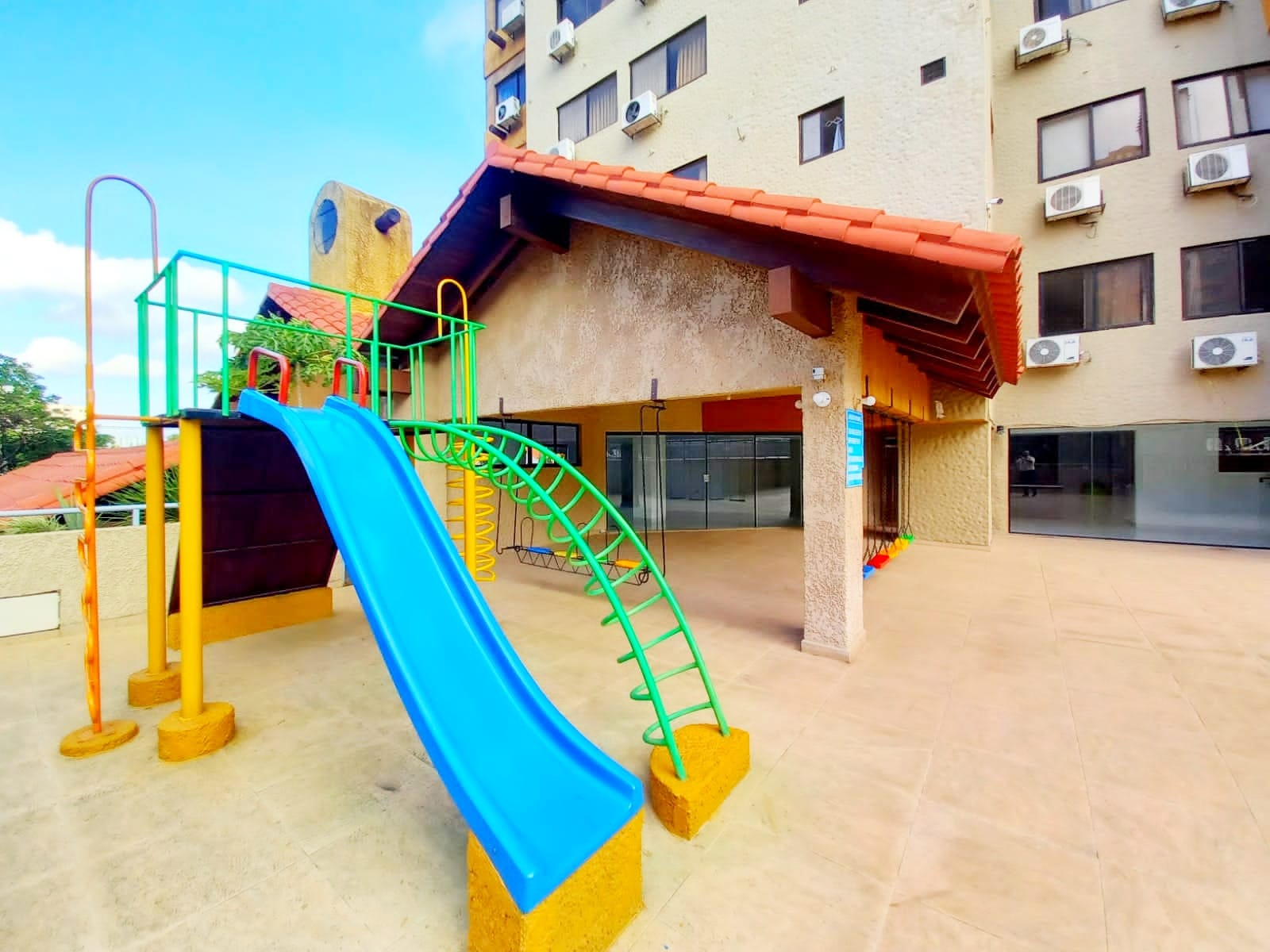 Adan MEDIFICIO PLAZA LIBERTAD DPTO 1 DORM FULL AMOBLADenacho