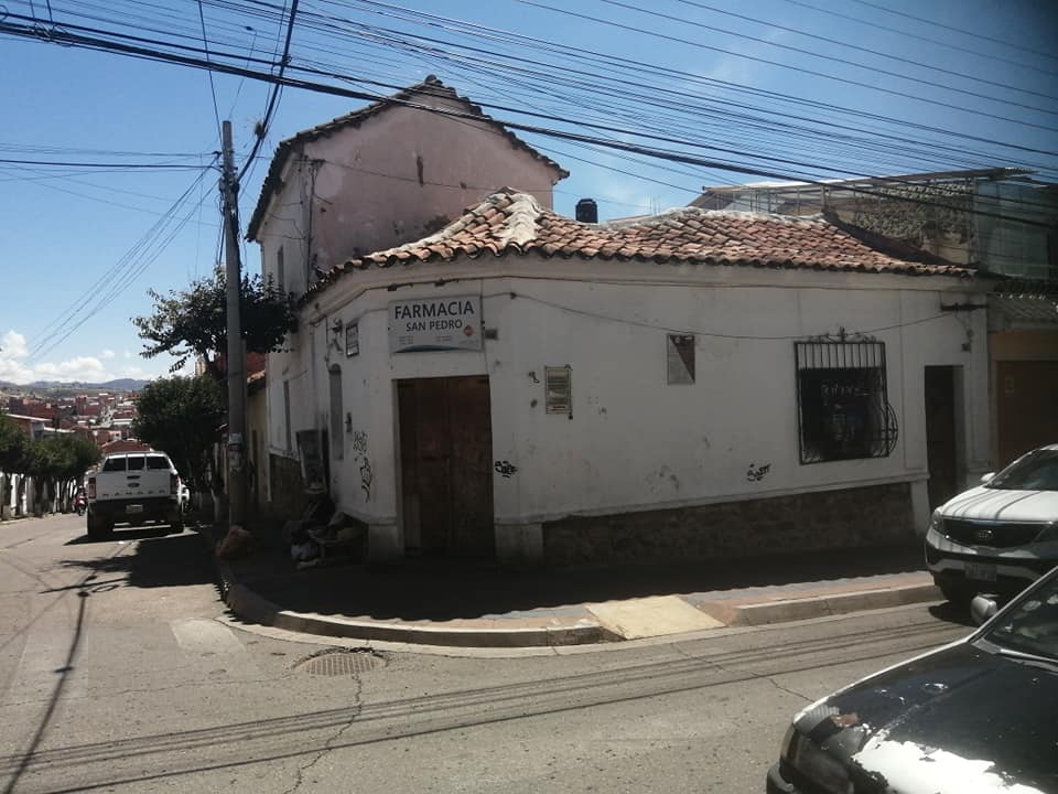CASA EN VENTA PLENA ESQUINA