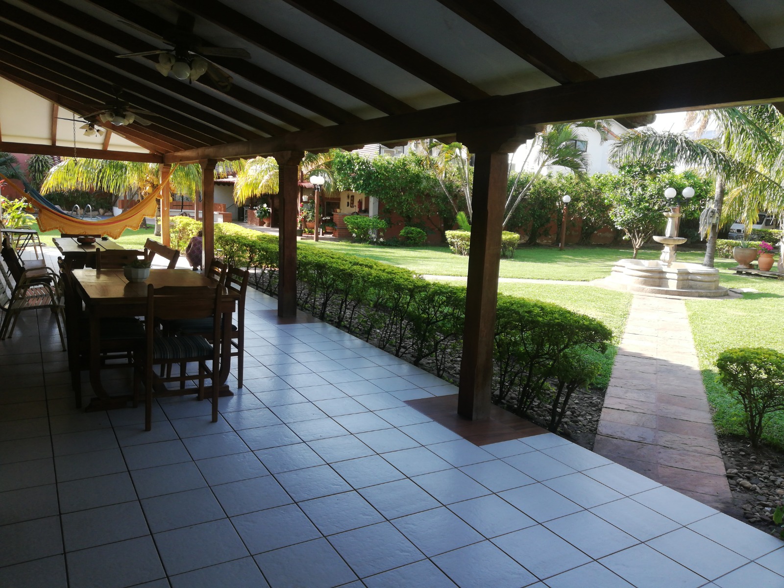 CASA CON OFICINA VENTA EN SANTA CRUZ Av Radial 17½ 5° Anillo