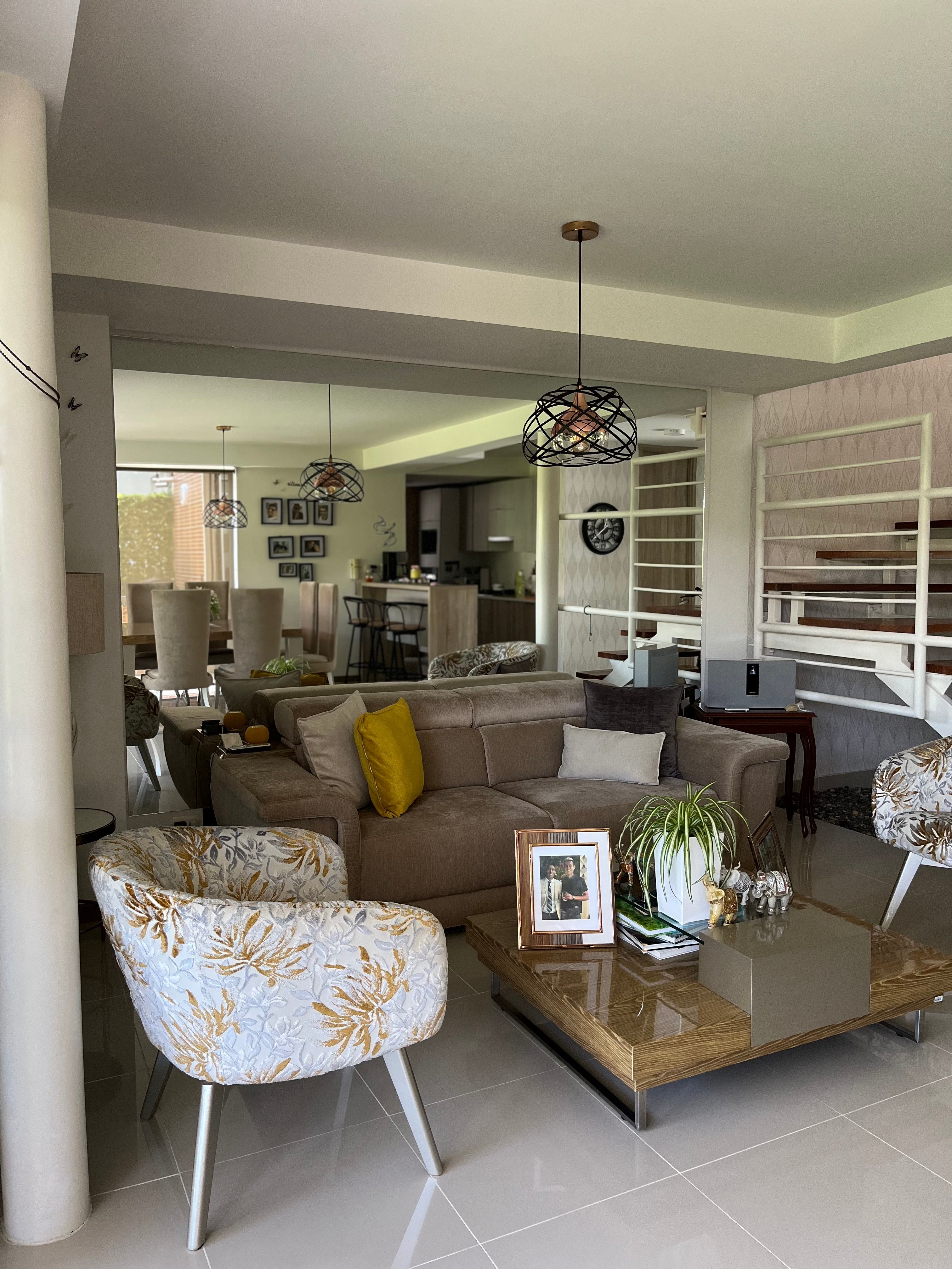 Hermosa casa en condominio 