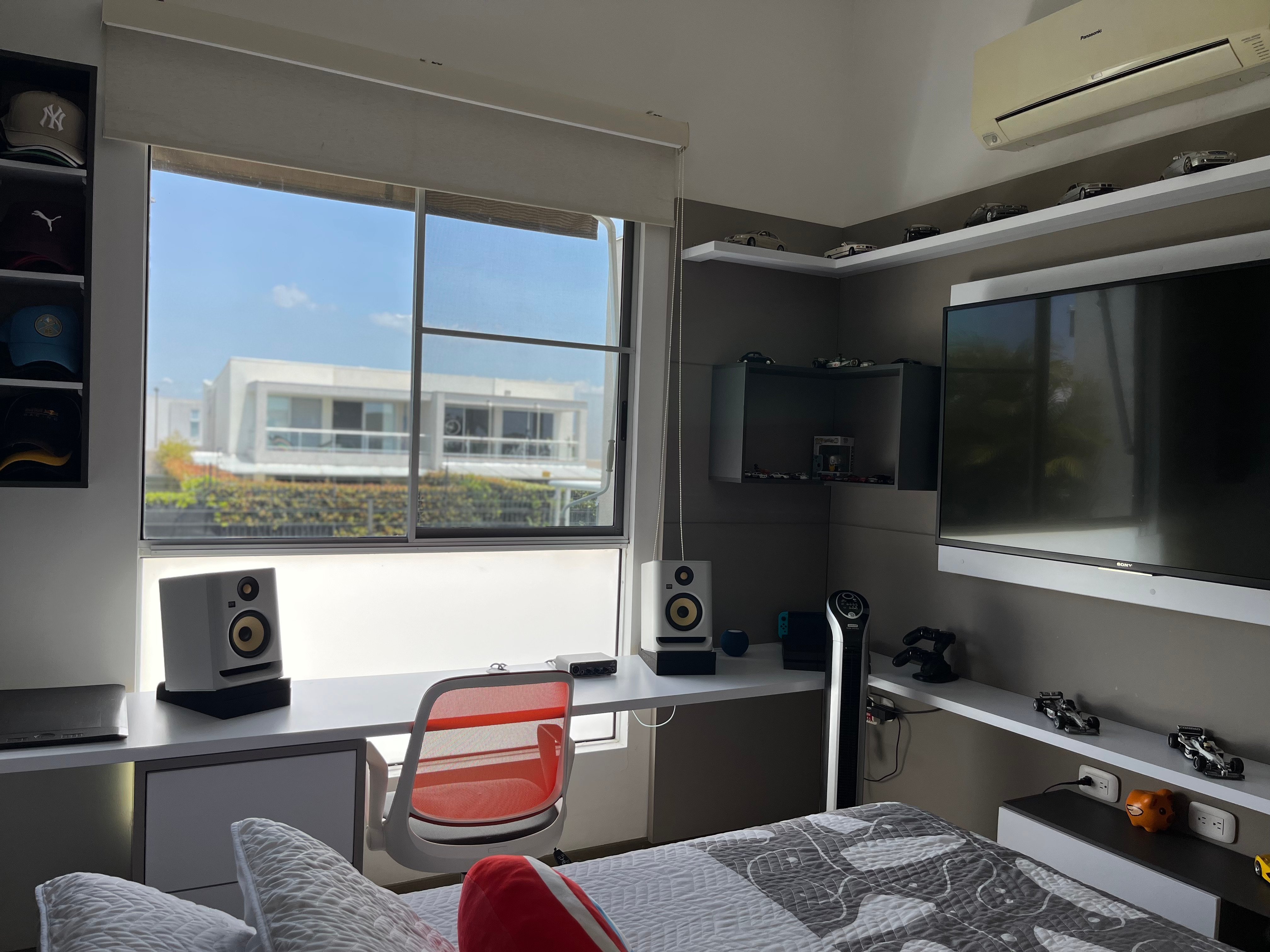 Hermosa casa en condominio 