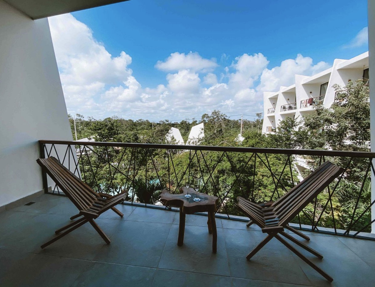 Estudio Amueblado con Terraza – DK Tulum, Región 15