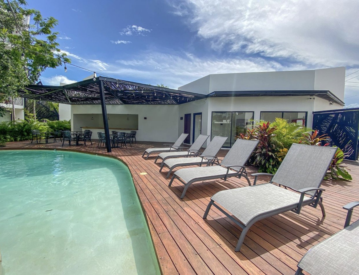 Estudio Amueblado con Terraza – DK Tulum, Región 15