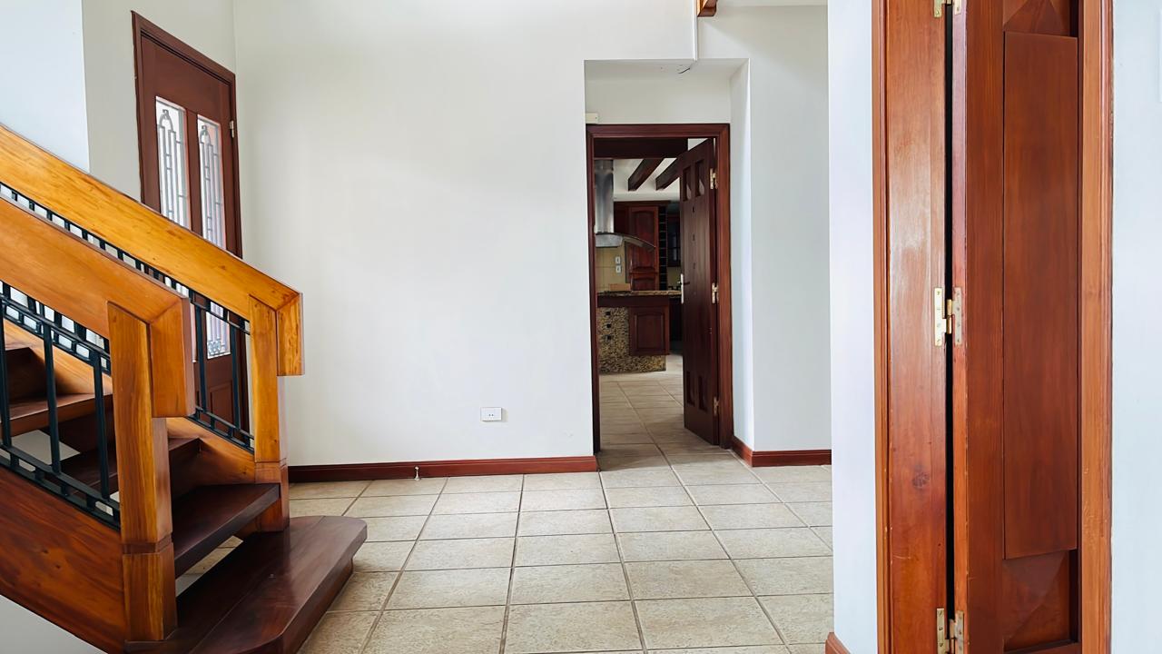 CASA EN ALQUILER ZONA NORTE ESPECIAL PARA EMPRESA