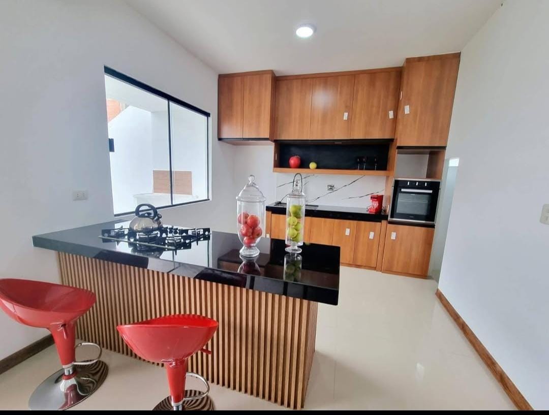 CASA EN ALQUILER ZONA NORTE ESPECIAL PARA EMPRESA