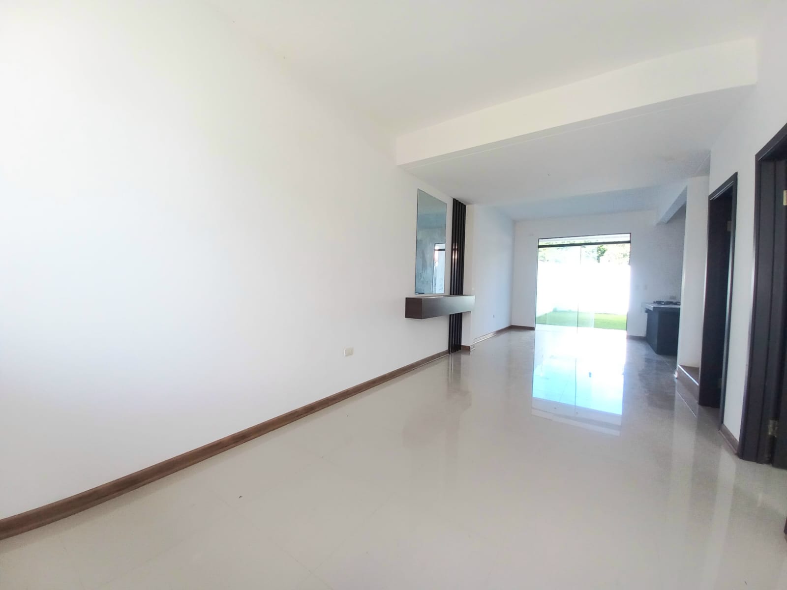 CASA EN ALQUILER DE 4 DORMITORIOS ZONA NORTE