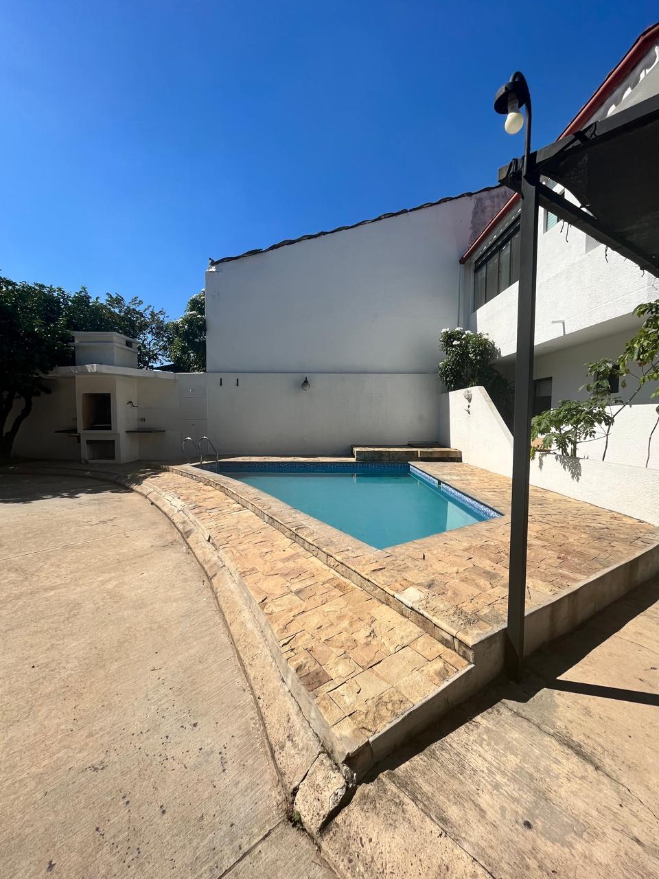 CASA EN VENTA DE 3 DORMITORIOS EN EXCELENTE ESTADO - INMUEBLE NUMERO 415