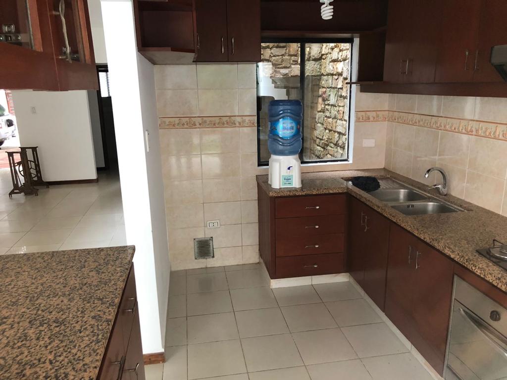 CASA EN VENTA DE 3 DORMITORIOS EN EXCELENTE ESTADO - INMUEBLE NUMERO 415