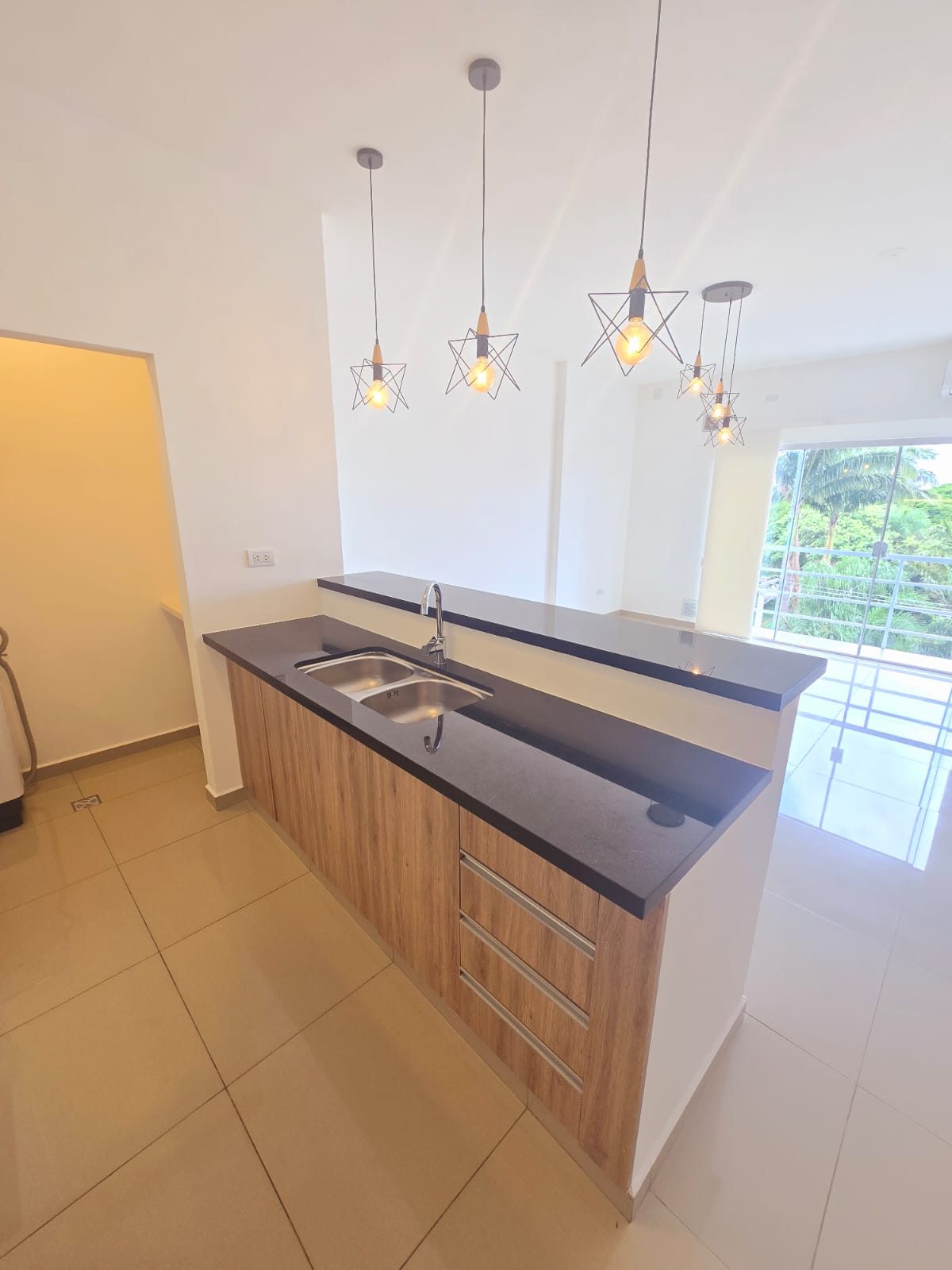 DPTO EN ALQUILER DE 2 DORMITORIOS SIN MUEBLES. ZONA NORTE EN CONDOMINIO - INMUEBLE NUMERO 557