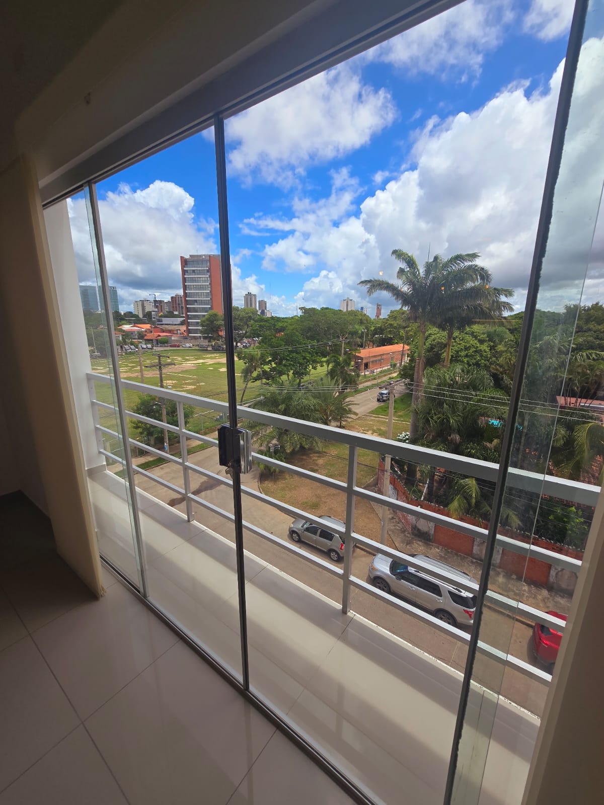 DPTO EN ALQUILER DE 2 DORMITORIOS SIN MUEBLES. ZONA NORTE EN CONDOMINIO - INMUEBLE NUMERO 557