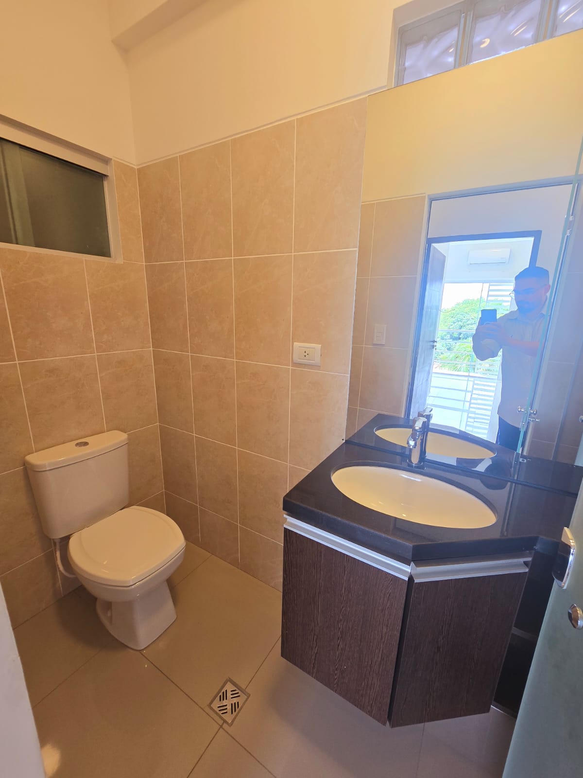 DPTO EN ALQUILER DE 2 DORMITORIOS SIN MUEBLES. ZONA NORTE EN CONDOMINIO - INMUEBLE NUMERO 557