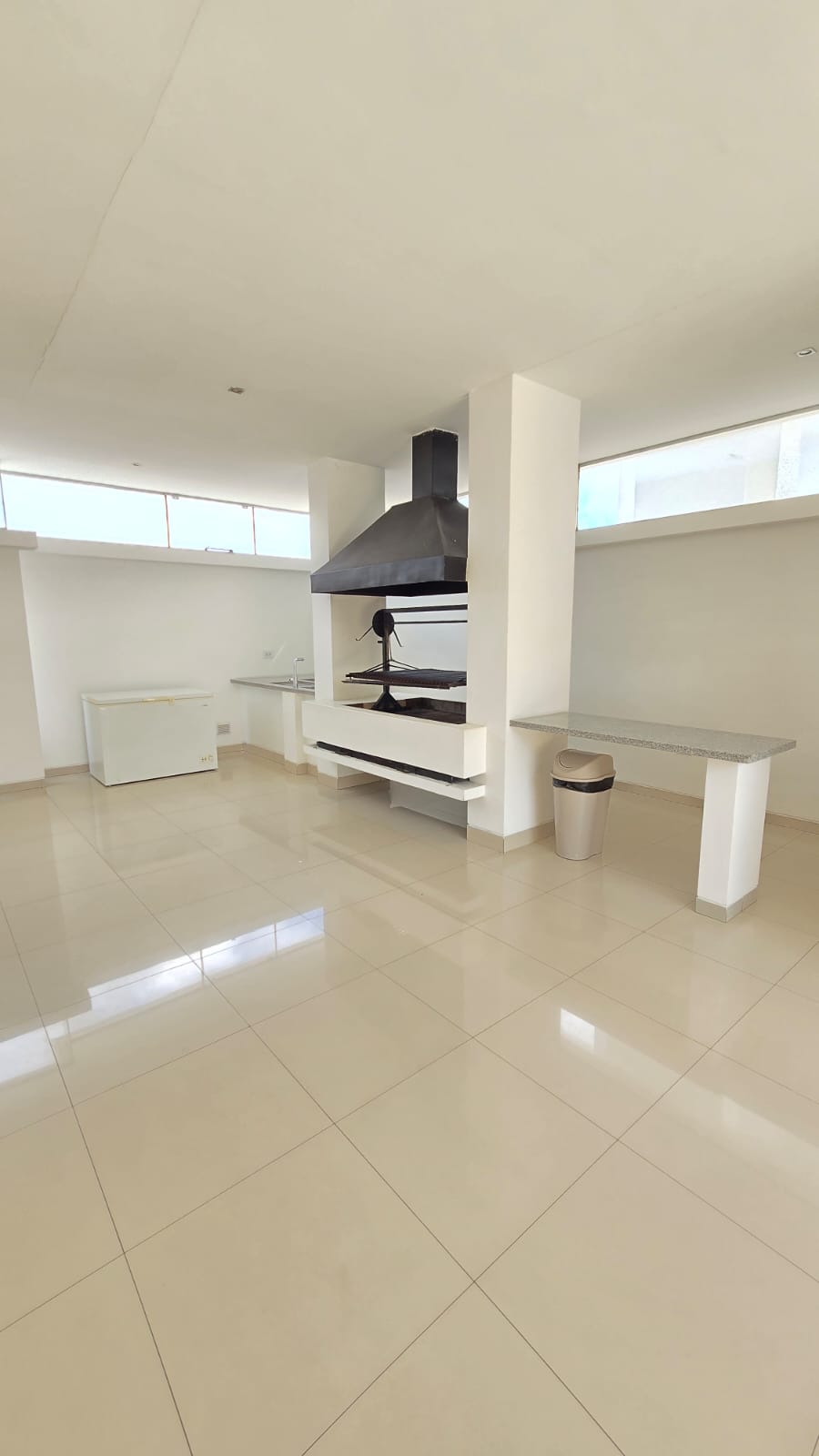 AMPLIO DEPARTAMENTO EN ALQUILER DE 3 DORMITORIOS EN SUITE CON AMPLIA TERRAZA PRIVADA DE 110 M2 - INMUEBLE NUMERO 563