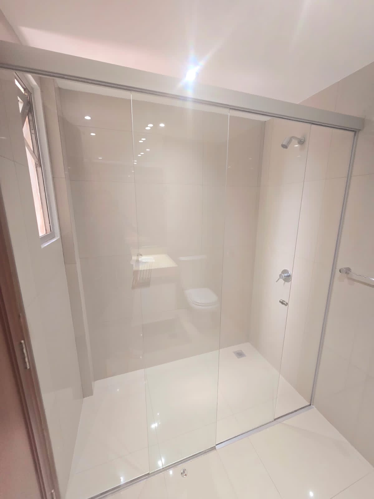 AMPLIO DEPARTAMENTO EN ALQUILER DE 3 DORMITORIOS EN SUITE - INMUEBLE NUMERO 566