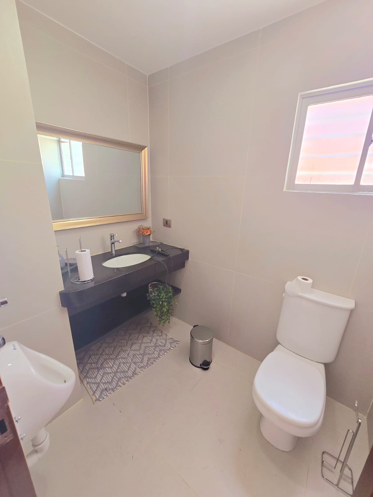 LOCAL COMERCIAL EN ALQUILER SOBRE AVENIDA ZONA NORTE - INMUEBLE NUMERO 567