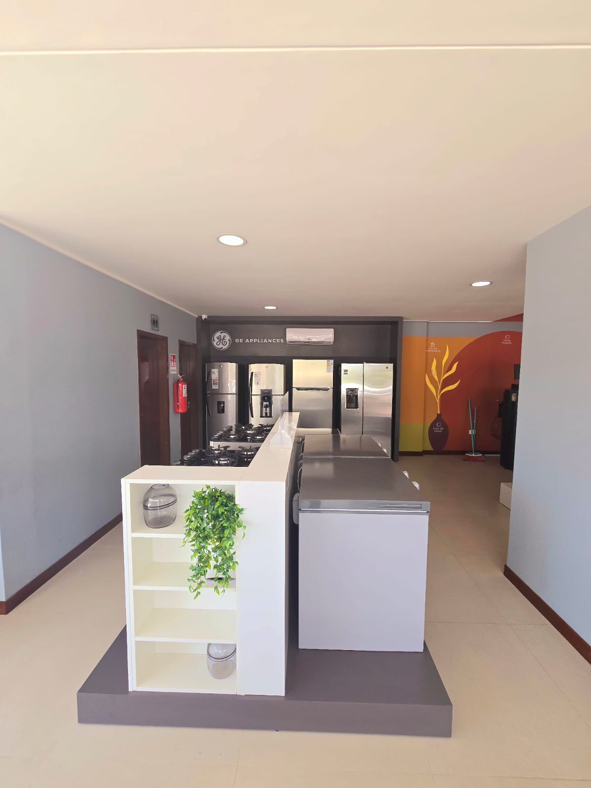 LOCAL COMERCIAL EN ALQUILER SOBRE AVENIDA ZONA NORTE - INMUEBLE NUMERO 567