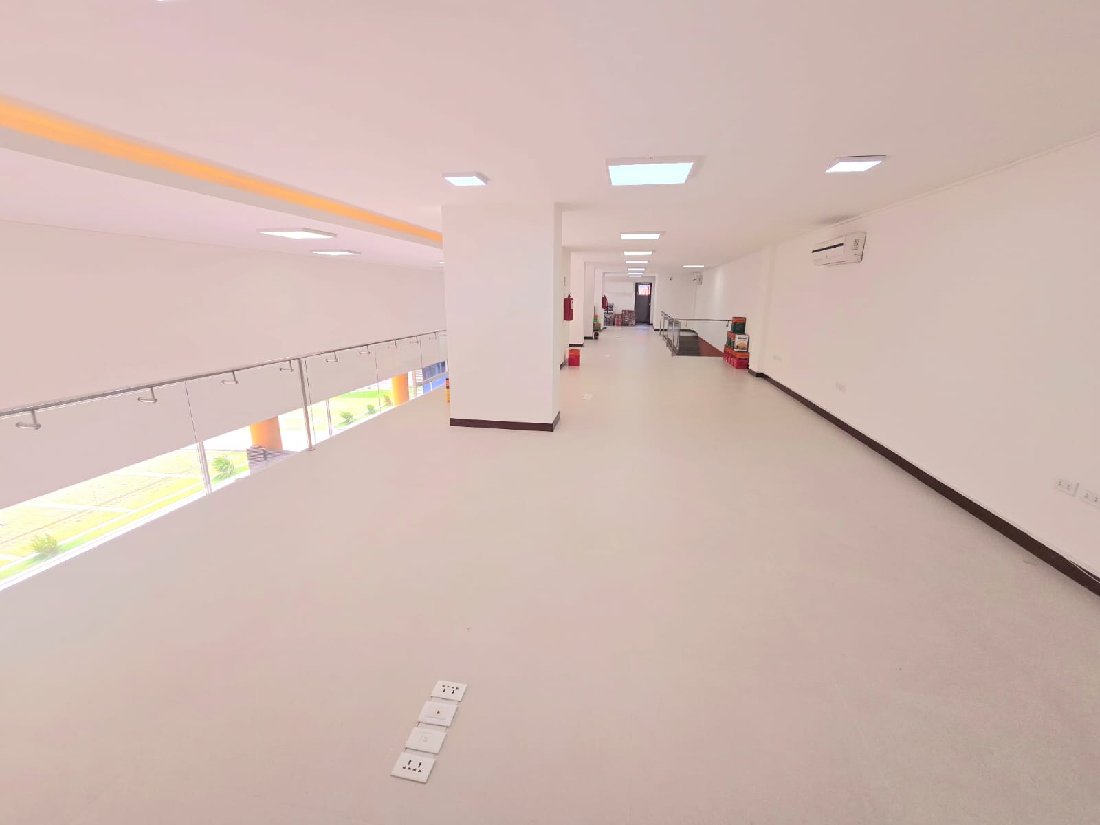 LOCAL COMERCIAL EN ALQUILER SOBRE AVENIDA ZONA NORTE - INMUEBLE NUMERO 567