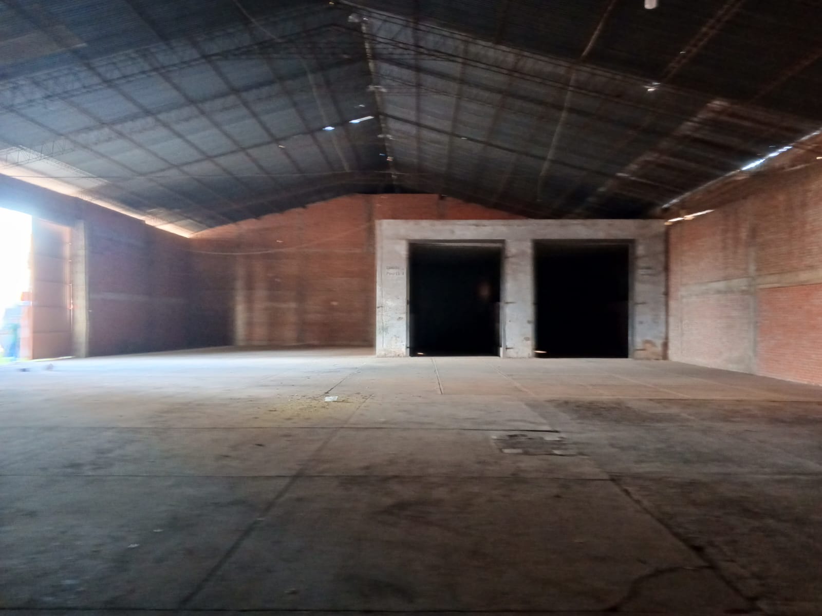 GALPON EN ALQUILER SOBRE CARRETERA AL NORTE - INMUEBLE NUMERO 93