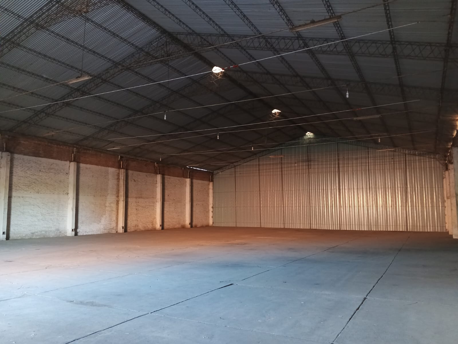 GALPON EN ALQUILER SOBRE CARRETERA AL NORTE - INMUEBLE NUMERO 94