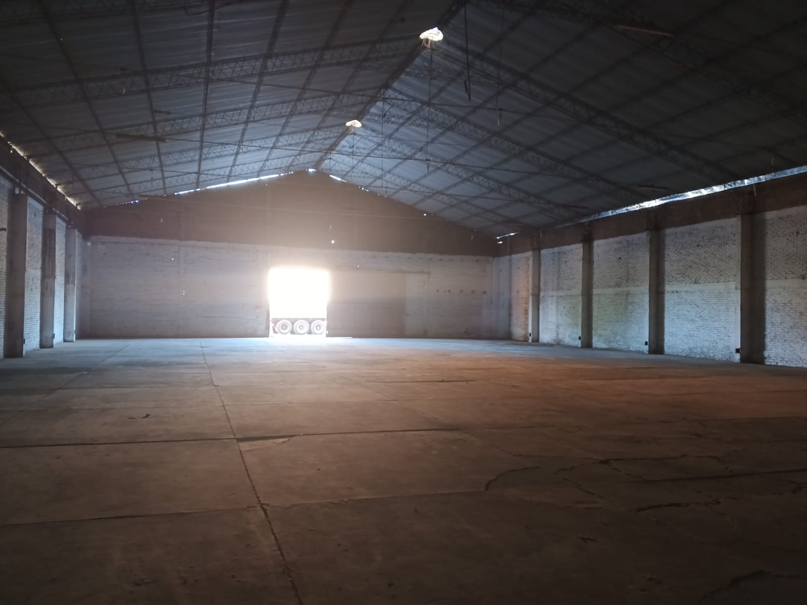 GALPON EN ALQUILER SOBRE CARRETERA AL NORTE - INMUEBLE NUMERO 94