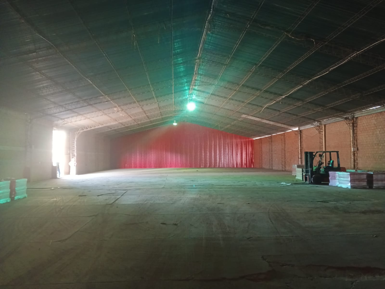 GALPON EN ALQUILER SOBRE CARRETERA AL NORTE - INMUEBLE NUMERO 96