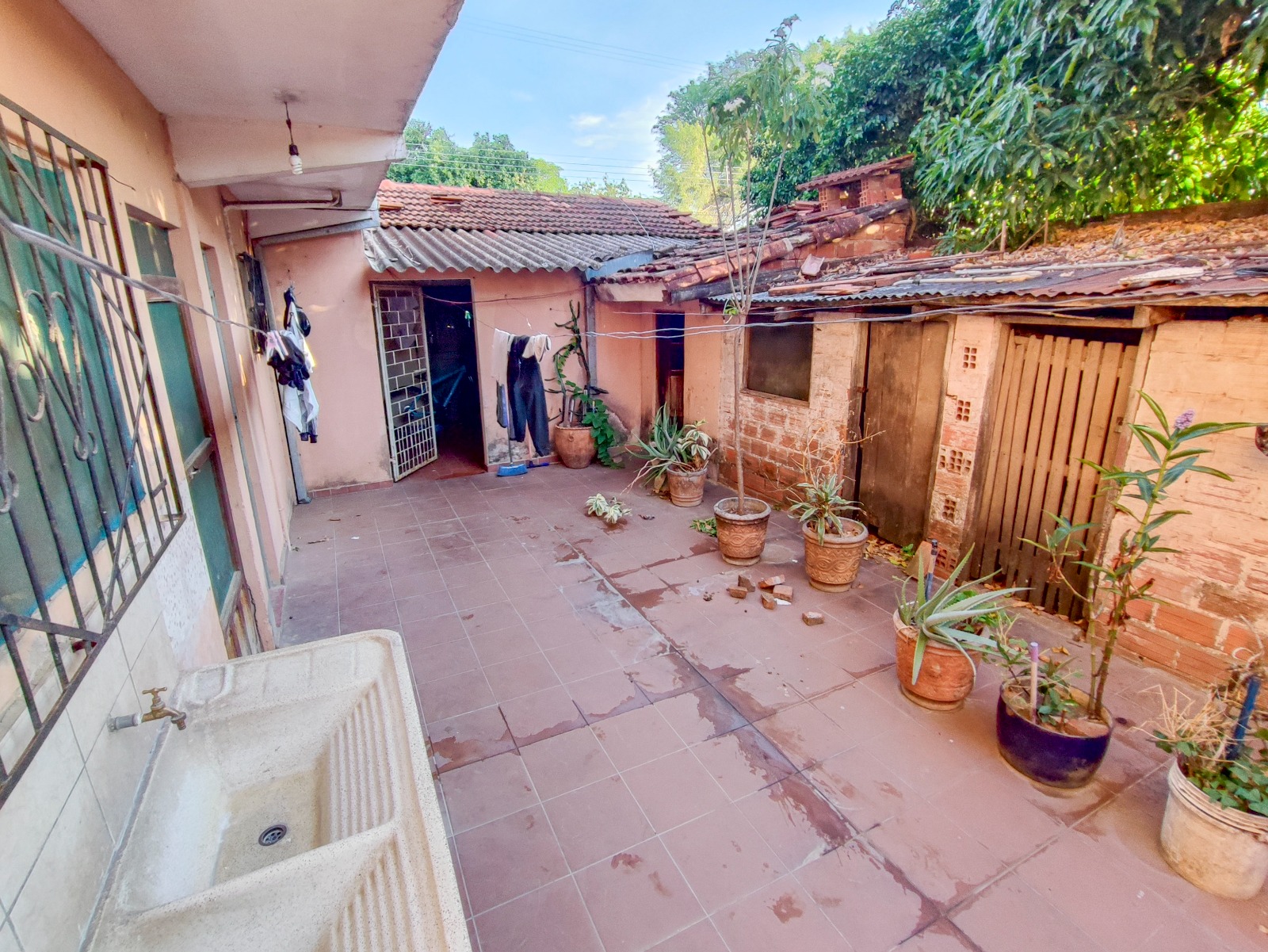 CASA EN ESQUINA EN VENTA - INMUEBLE NUMERO 117