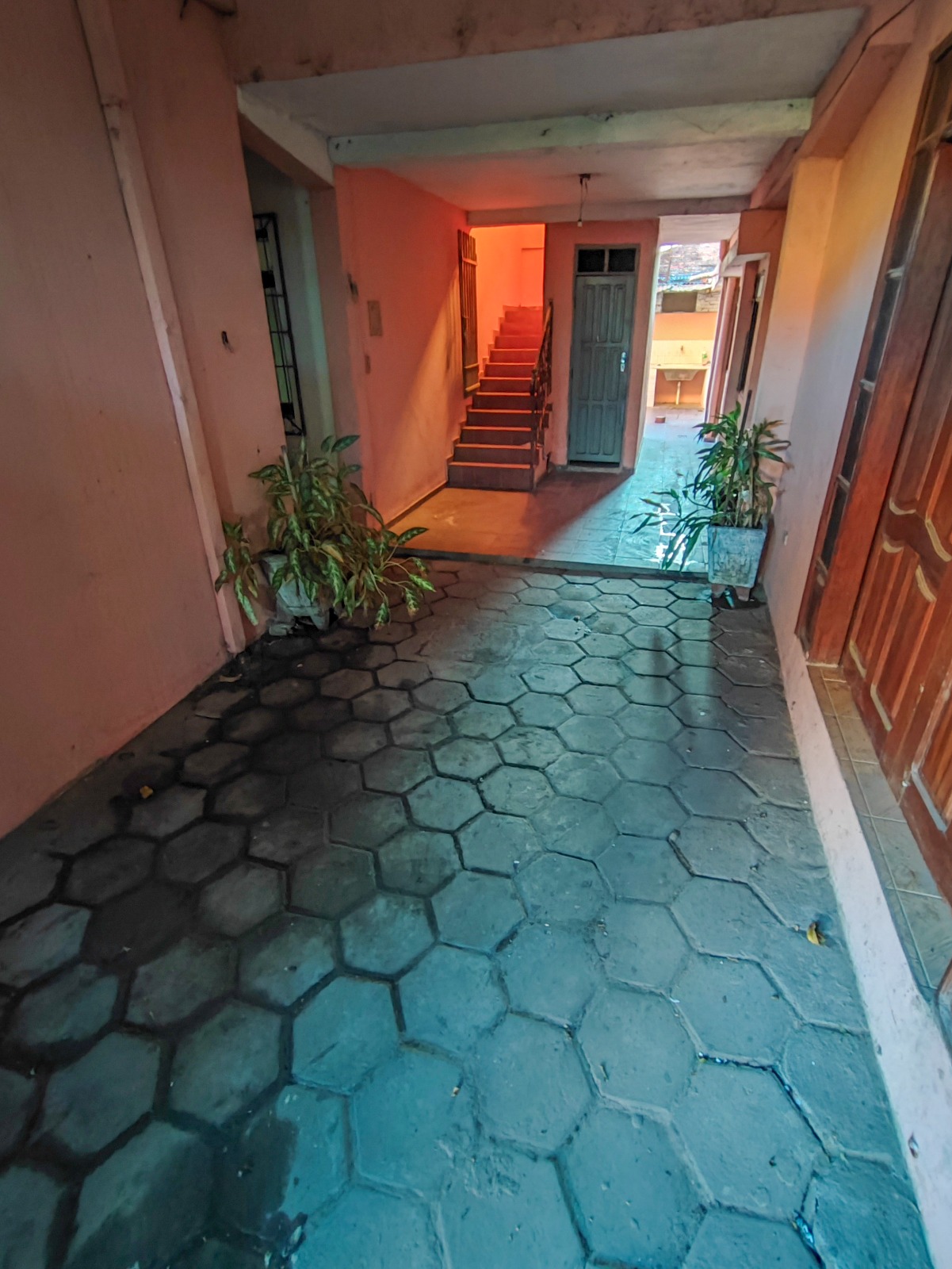 CASA EN ESQUINA EN VENTA - INMUEBLE NUMERO 117