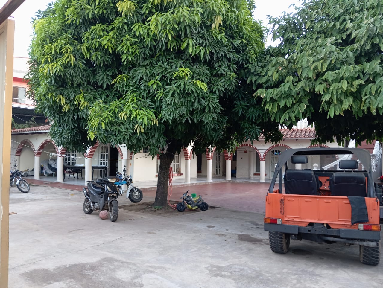 CASA EN VENTA EN EL CENTRO DE WARNES - INMUEBLE NUMERO 132