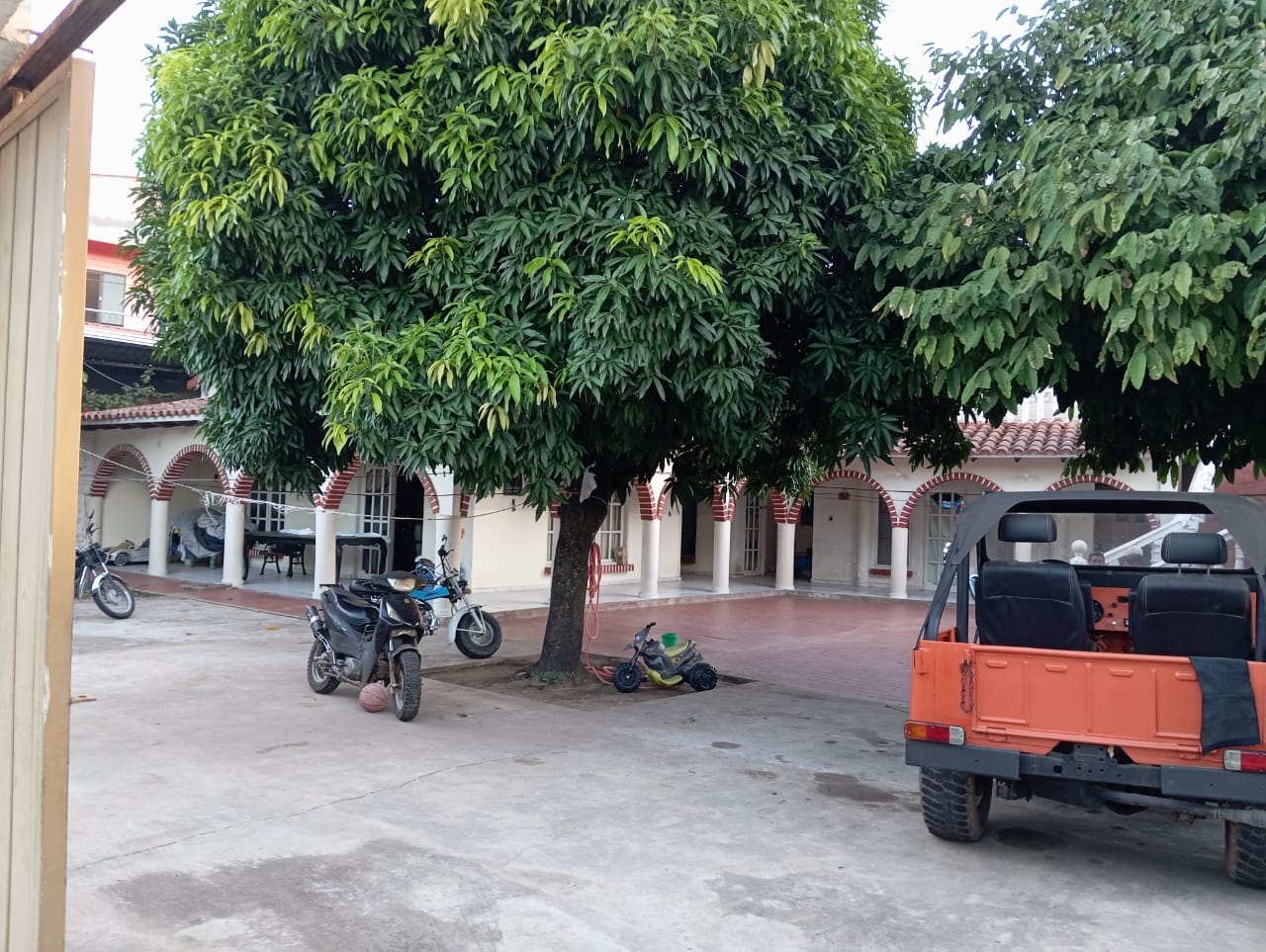 CASA EN VENTA EN EL CENTRO DE WARNES - INMUEBLE NUMERO 132