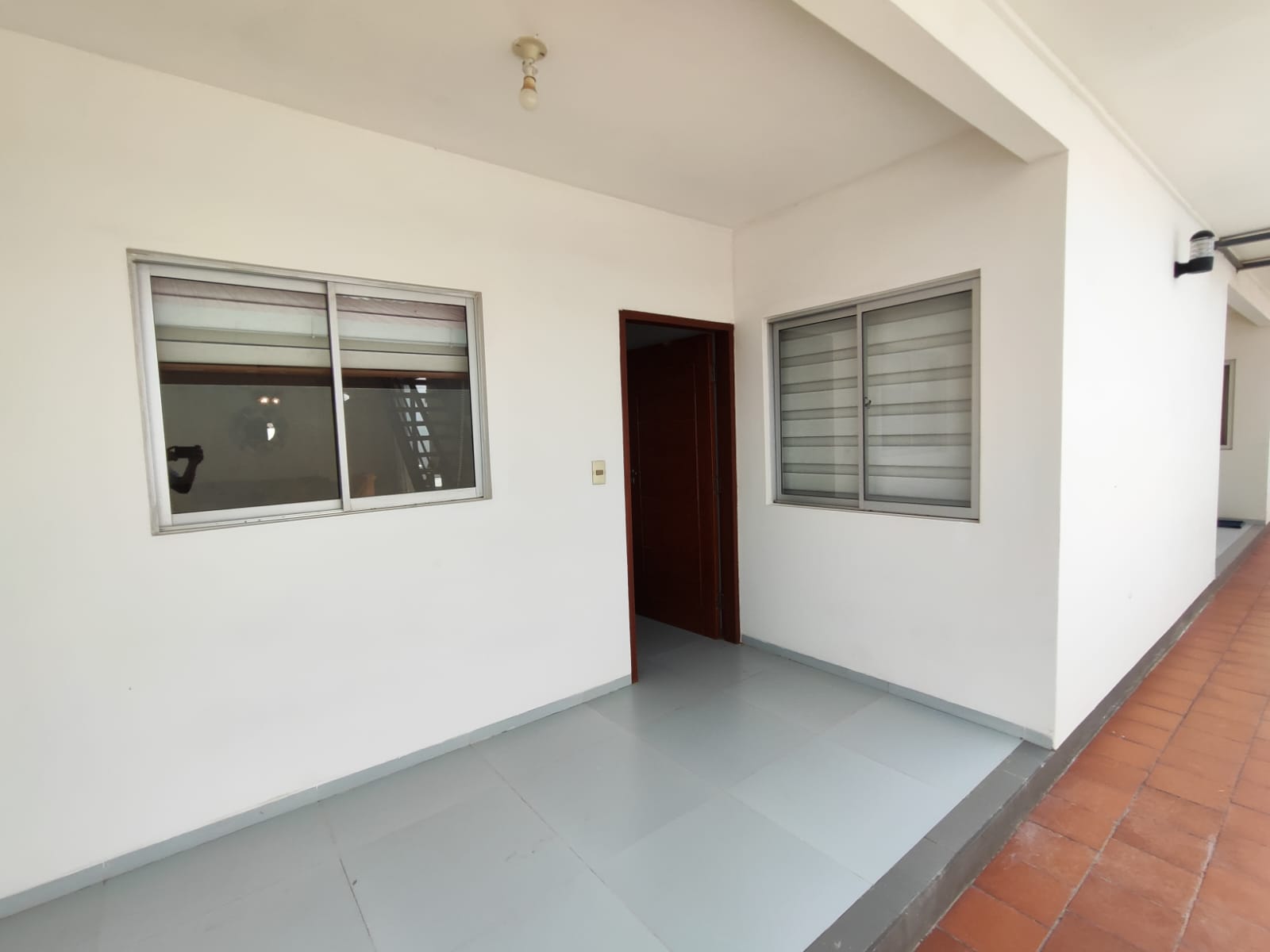 DUPLEX EN VENTA ZONA NORTE DE 2 DORMITORIOS + ESTUDIO - INMUEBLE NUMERO 165