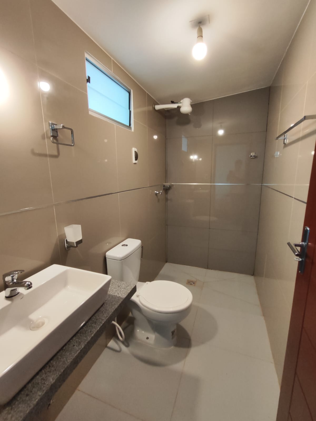 DUPLEX EN VENTA ZONA NORTE DE 2 DORMITORIOS + ESTUDIO - INMUEBLE NUMERO 165