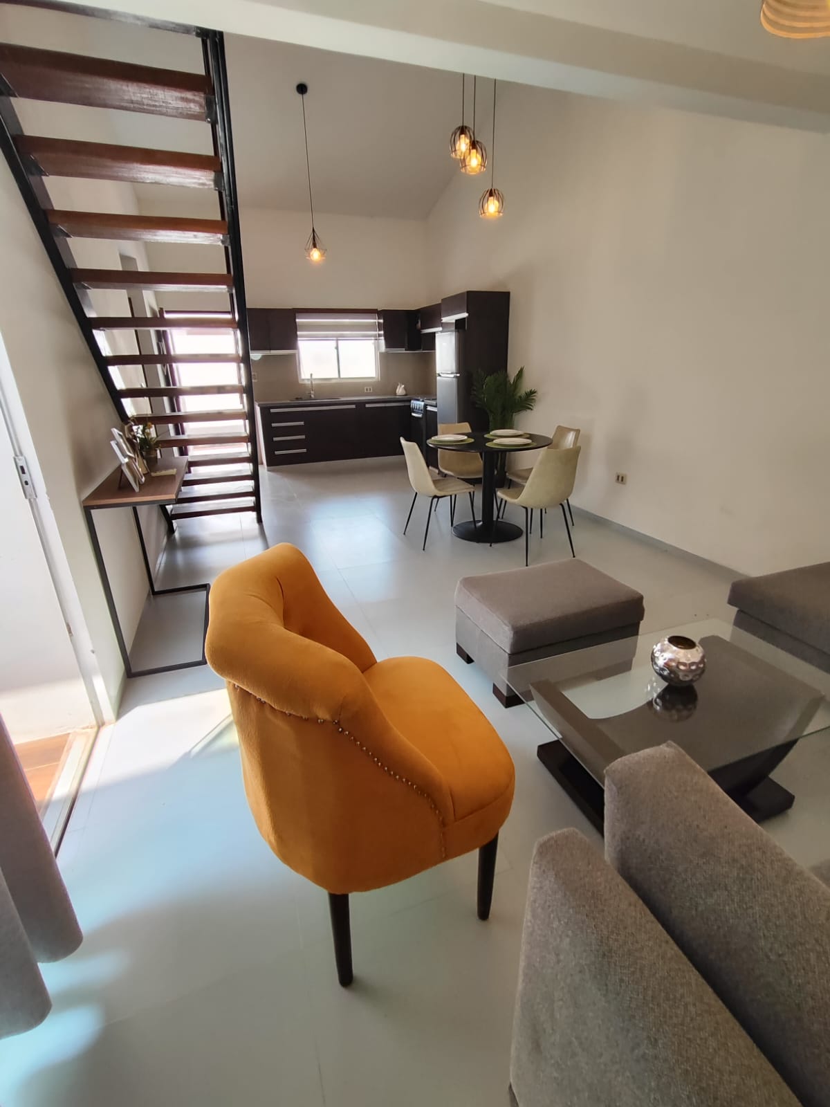 DUPLEX EN VENTA ZONA NORTE DE 2 DORMITORIOS + ESTUDIO - INMUEBLE NUMERO 165
