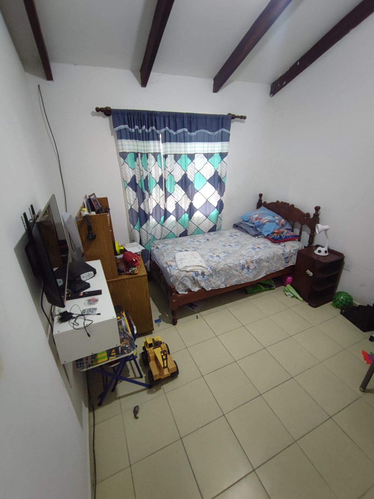 CASA EN VENTA DENTRO DE CONDOMINIO ZONA ESTE - INMUEBLE NUMERO 275