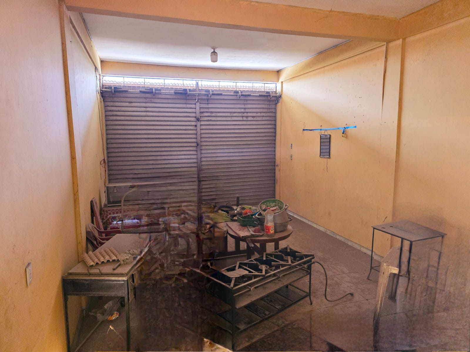 CASA COMERCIAL EN VENTA SOBRE 9NO ANILLO ZONA ESTE USO MIXTO - INMUEBLE NUMERO 301